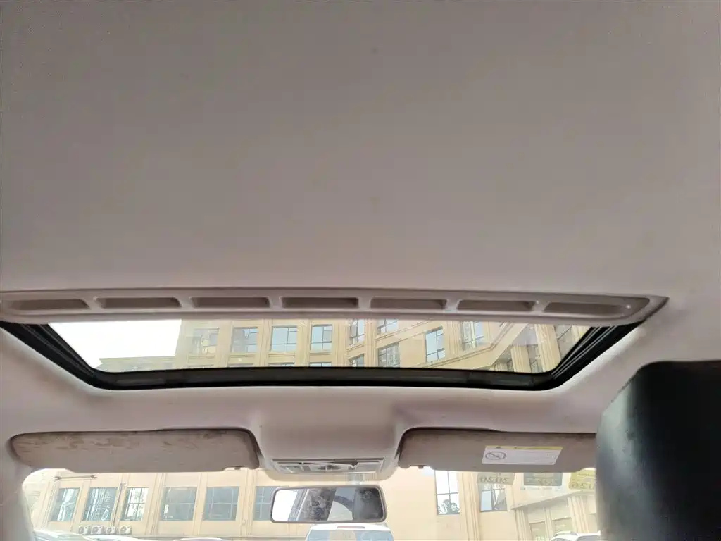 VOLKSWAGEN JETTA 2015