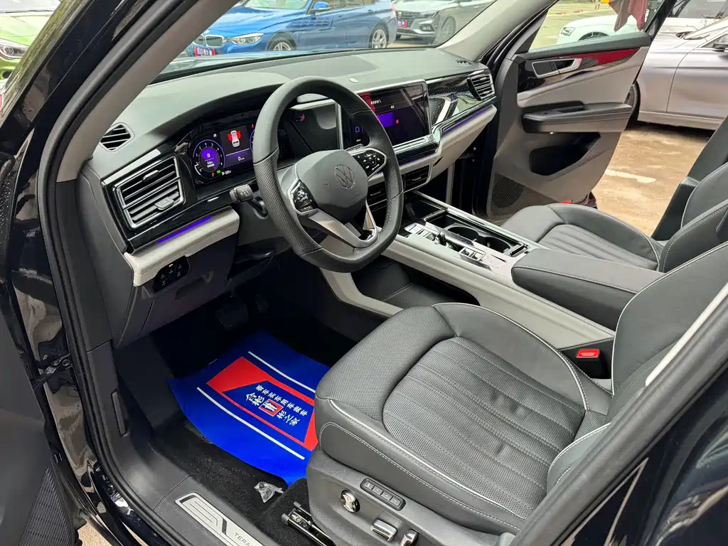 VOLKSWAGEN TOURAN 2022