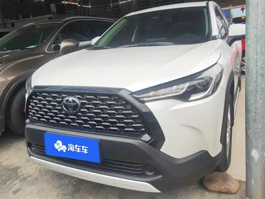 TOYOTA COROLLA CROSS 2024