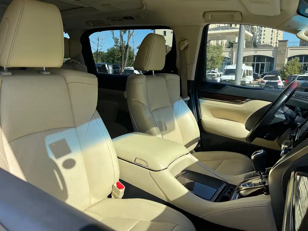TOYOTA ALPHARD 2018