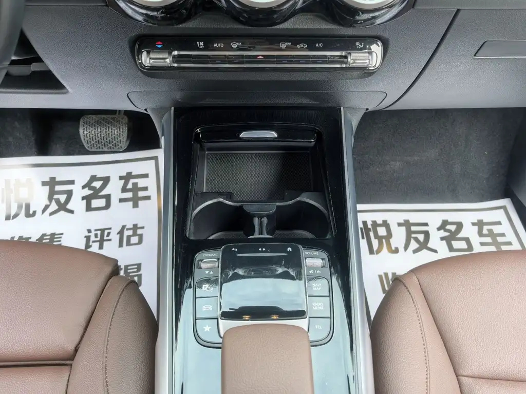 MERCEDES BENZ GLB 2022