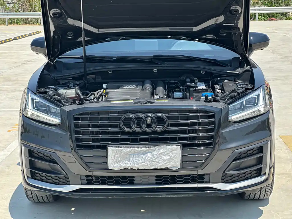 AUDI Q2L 2018