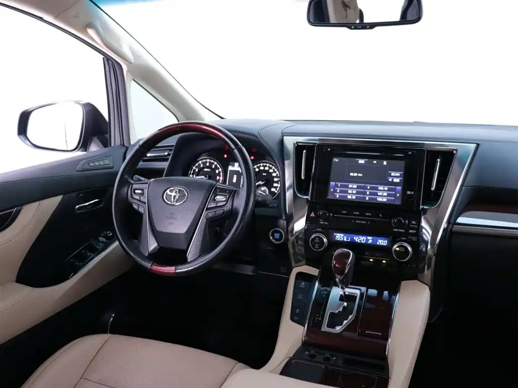 TOYOTA ALPHARD 2017