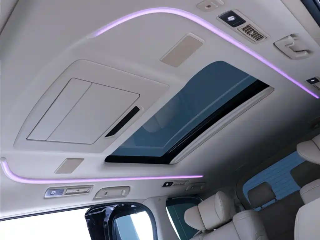 TOYOTA ALPHARD 2017