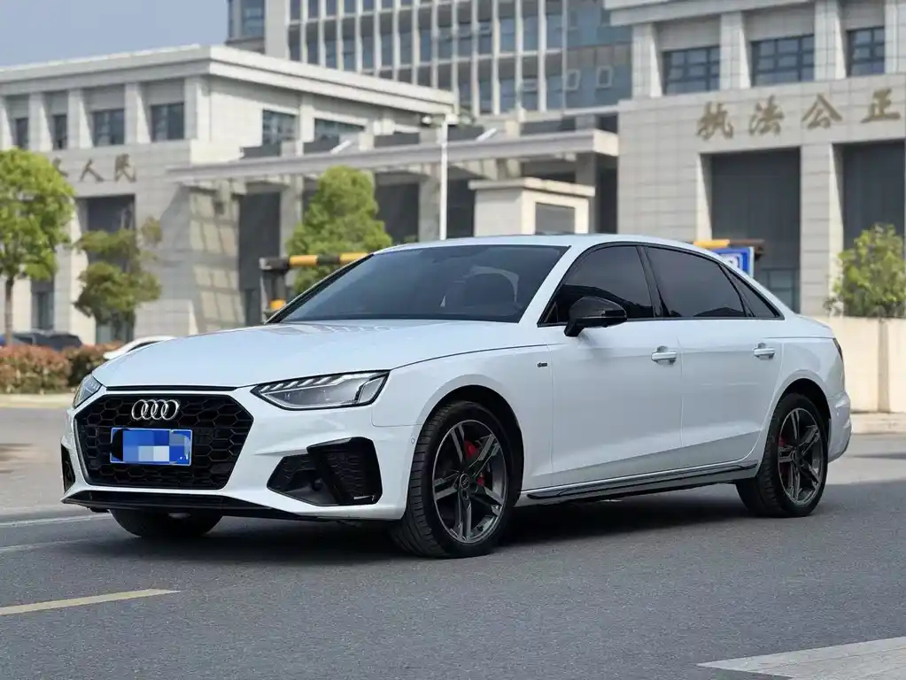 AUDI A4L 2022