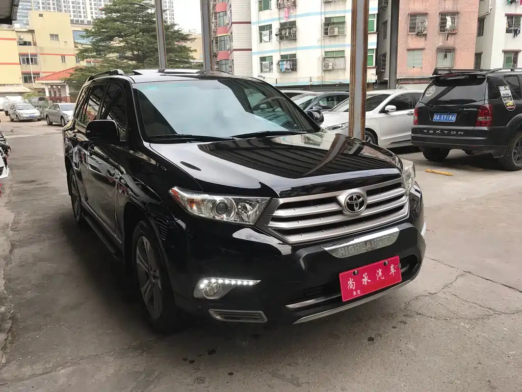 TOYOTA HIGHLANDER 2015