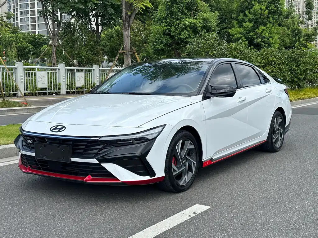 HYUNDAI ELANTRA 2023