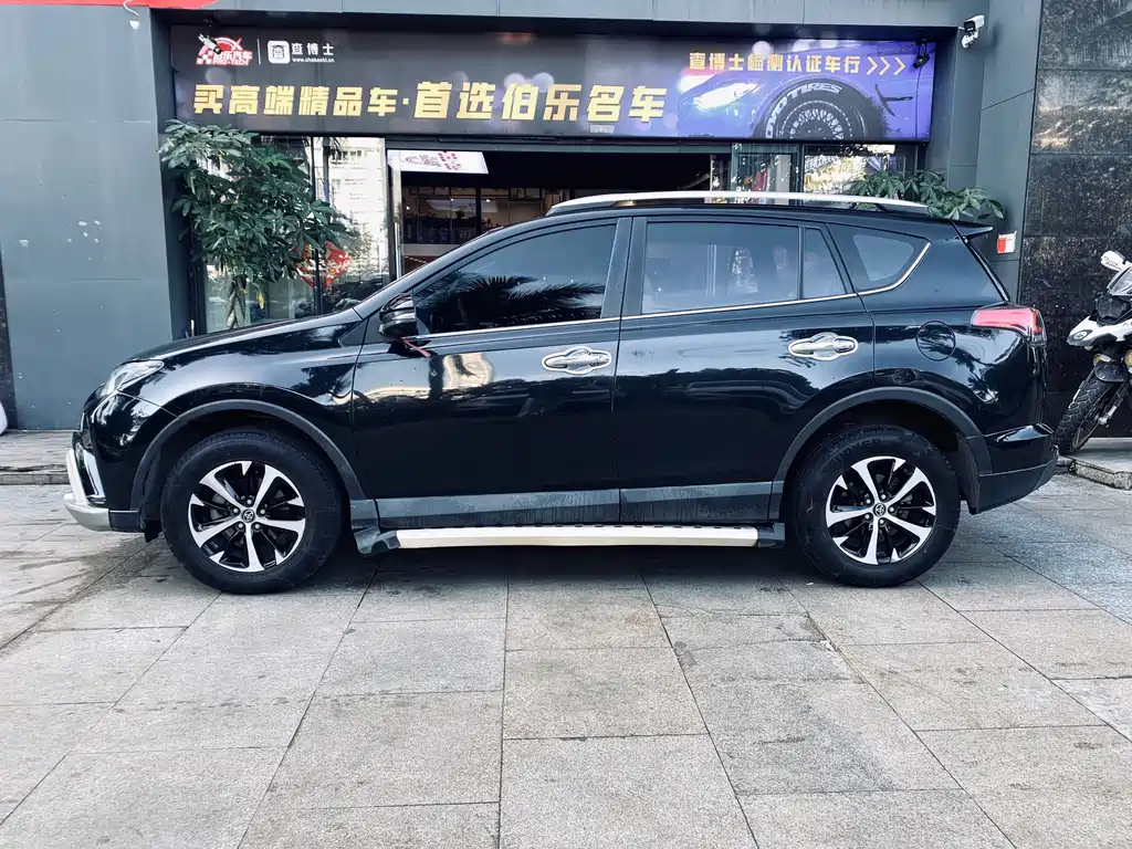 TOYOTA RAV4 RONGFANG 2016