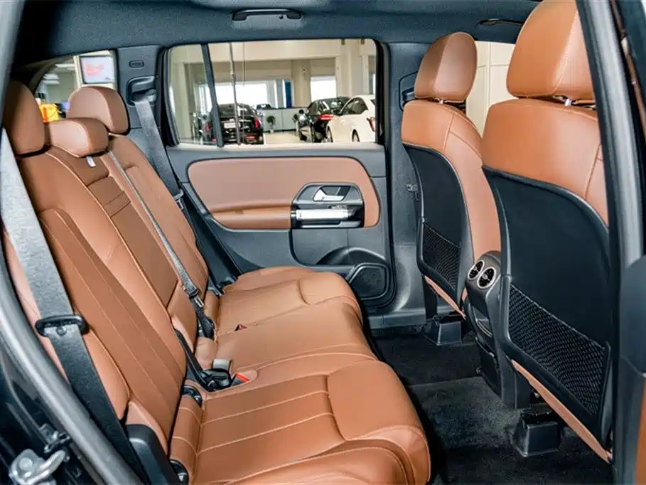 MERCEDES BENZ GLB 2024