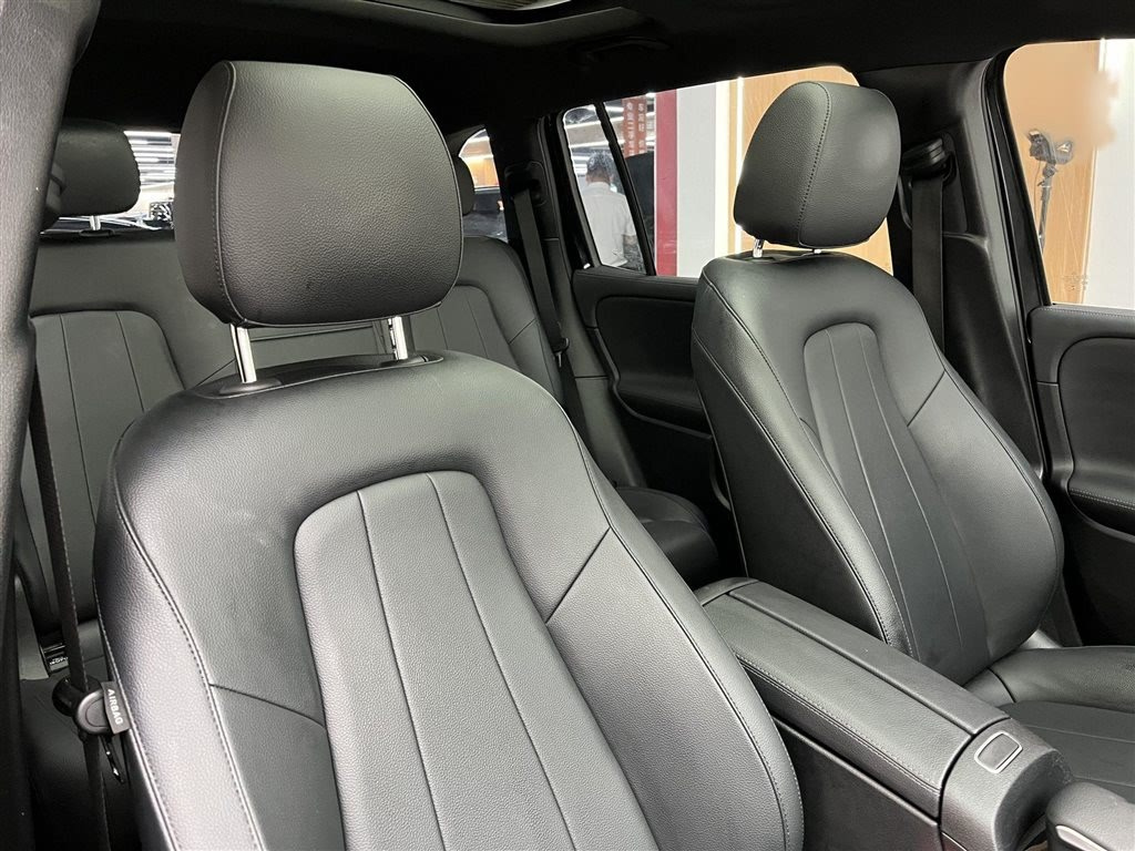 MERCEDES BENZ GLB 2021