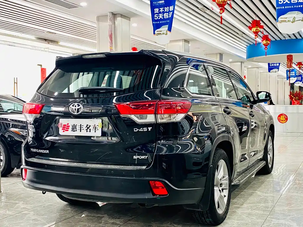 TOYOTA HIGHLANDER 2019