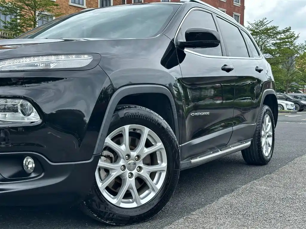 JEEP CHEROKEE 2017