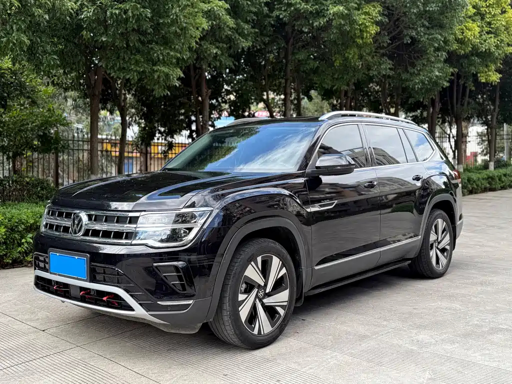 VOLKSWAGEN TOURAN 2023