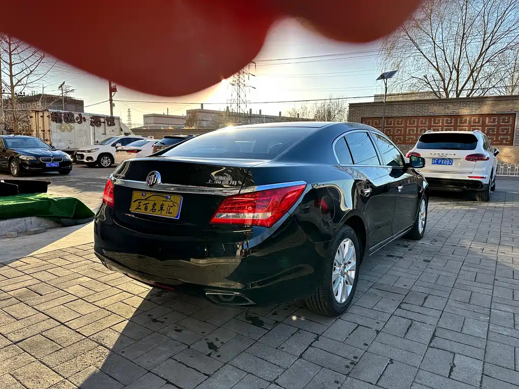 BUICK LACROSSE 2016