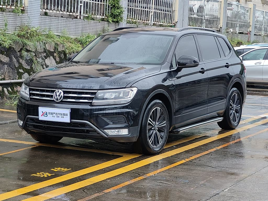 VOLKSWAGEN TIGUAN L 2021