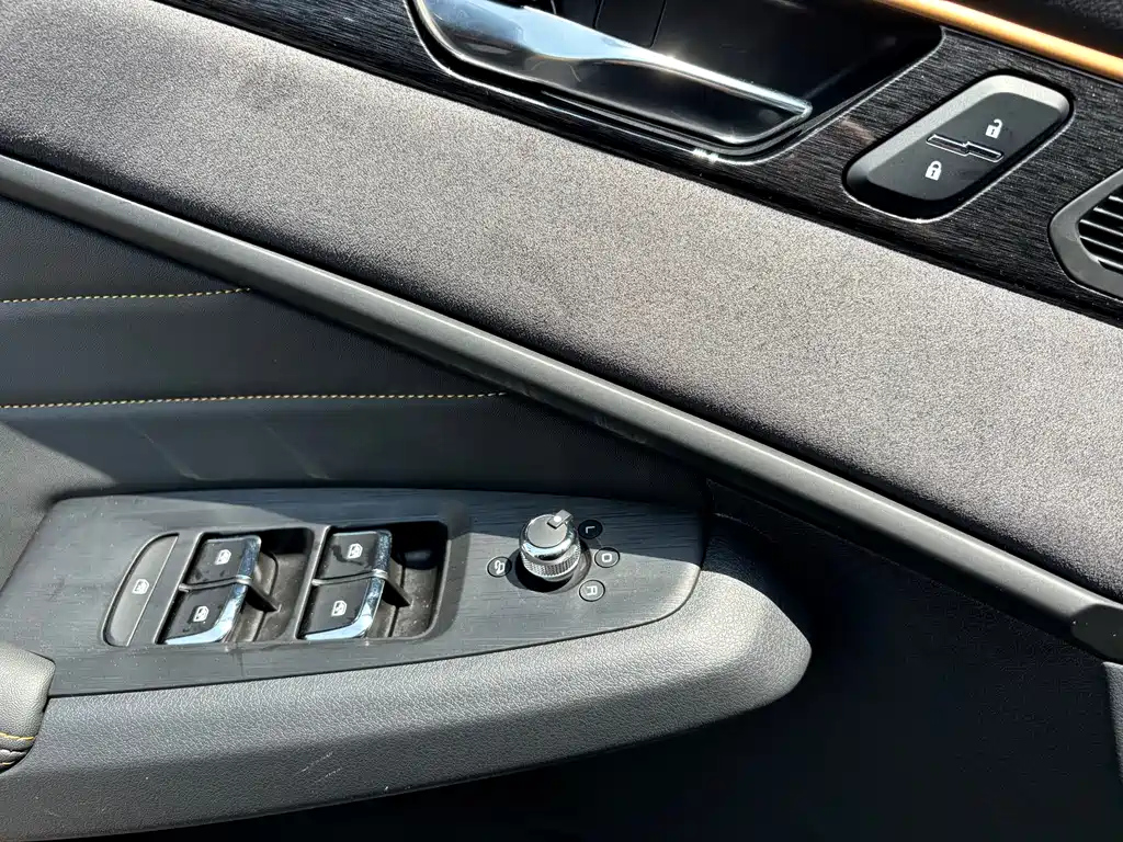 DONGFENG AEOLUS MAX 2021
