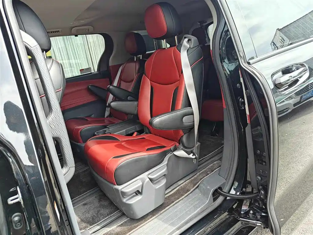 TOYOTA SIENNA SIENNA 2023