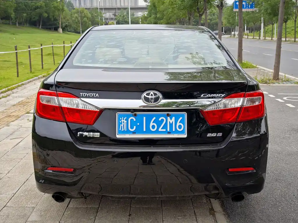 TOYOTA CAMRY 2012
