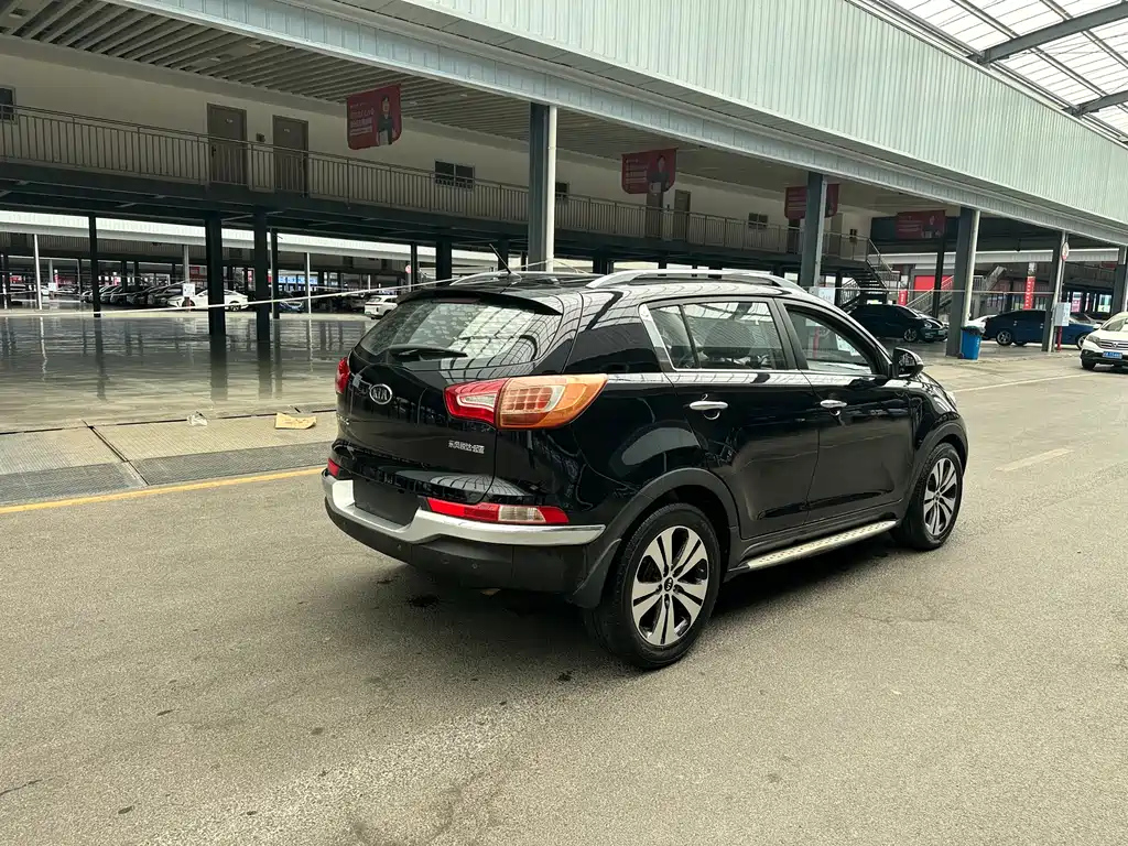 KIA SPORTAGE 2014