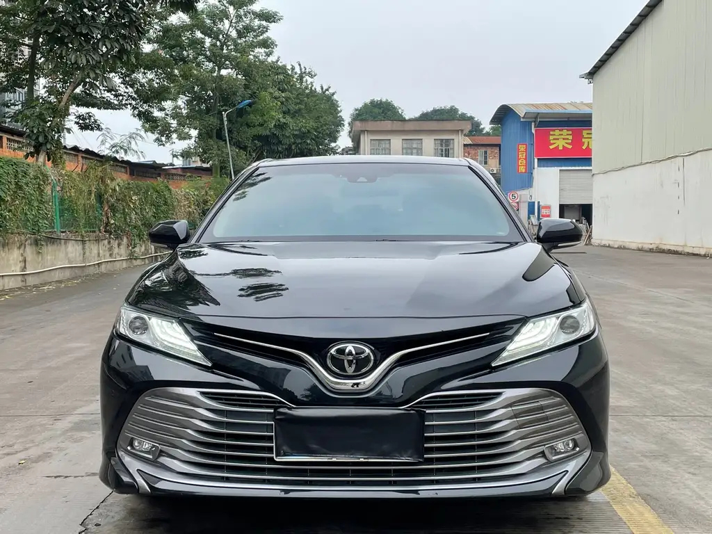 TOYOTA CAMRY 2020