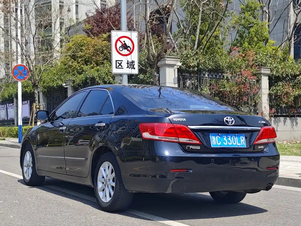 TOYOTA CAMRY 2010