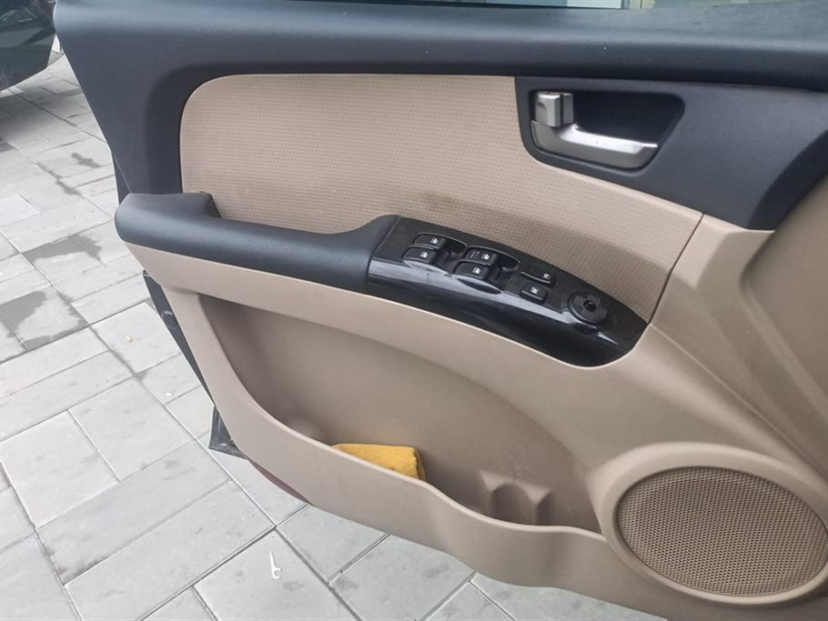 KIA SPORTAGE 2012