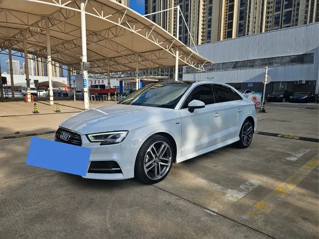 AUDI A3 2018