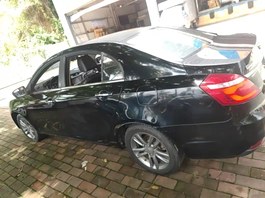 GEELY AUTO EMGRAND 2017