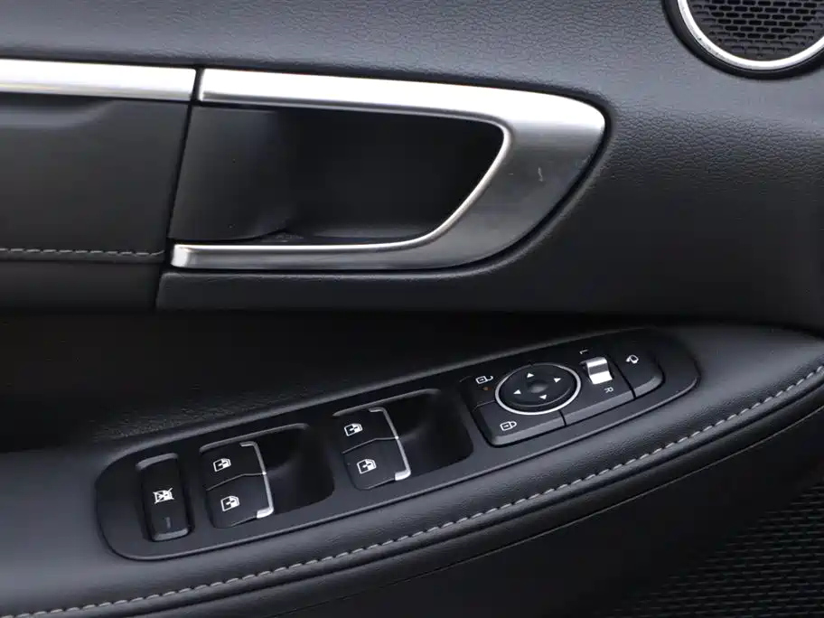 HYUNDAI SONATA 2024