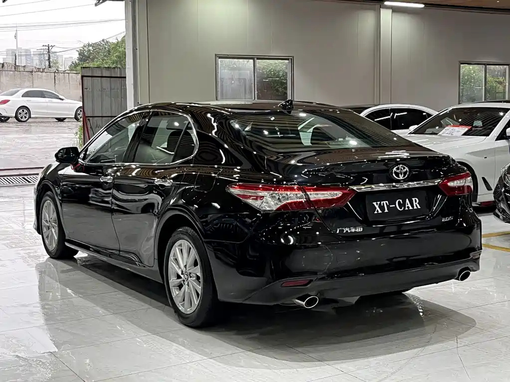 TOYOTA CAMRY 2021
