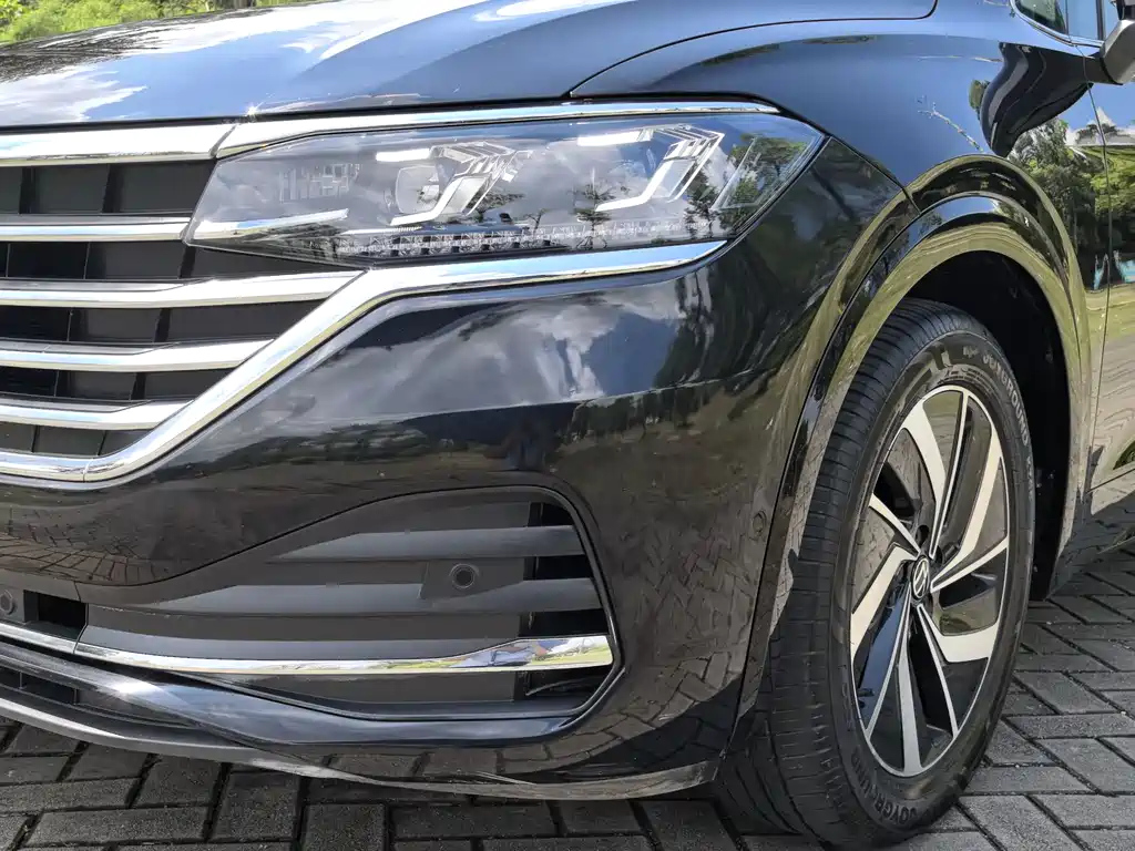 VOLKSWAGEN VILORAN 2022