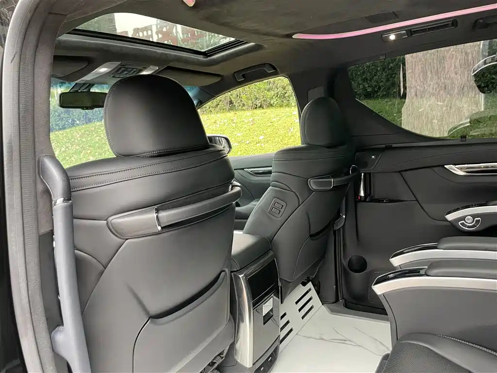 TOYOTA ALPHARD 2018