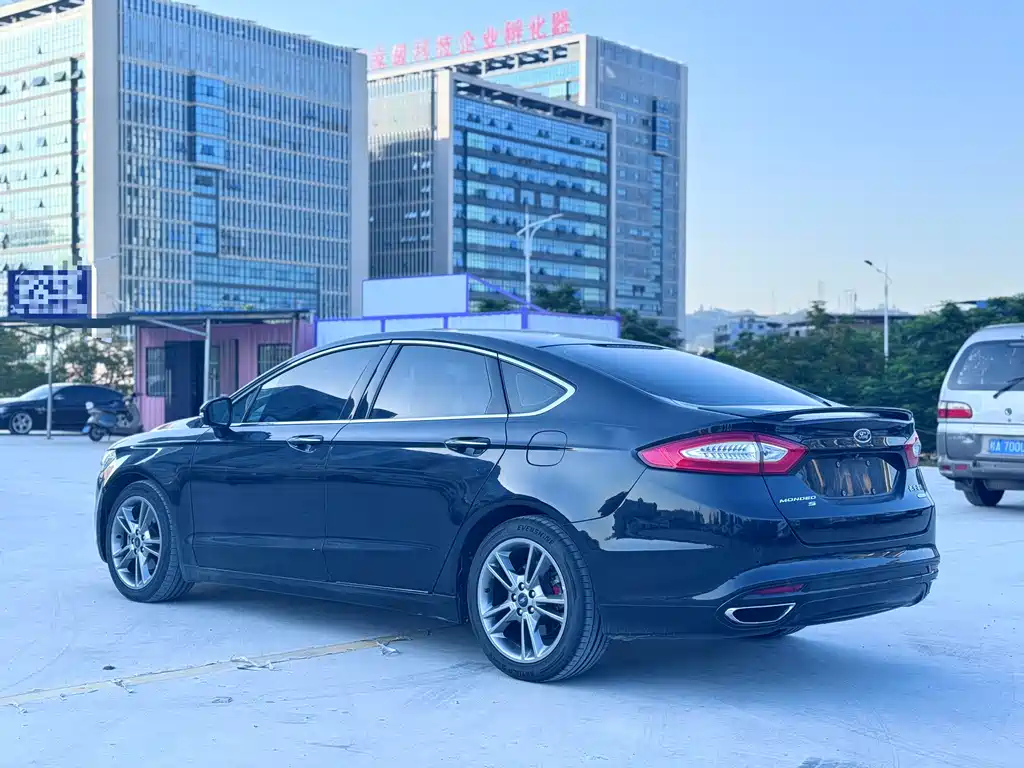 FORD MONDEO 2015