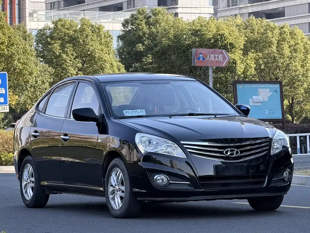 HYUNDAI CELESTA 2015