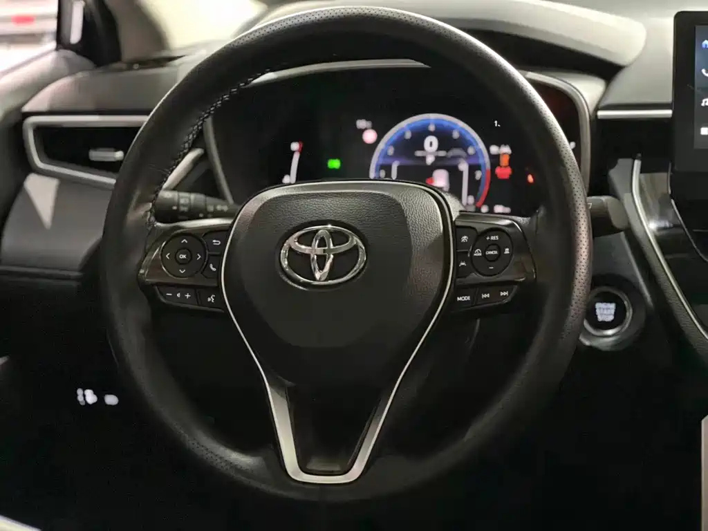 TOYOTA FRONTLANDER 2024