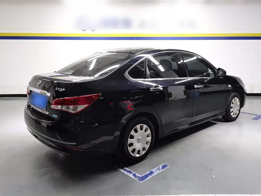 NISSAN SYLPHY 2016
