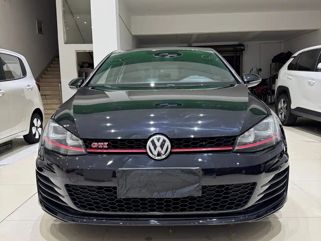 VOLKSWAGEN GOLF GTI 2017