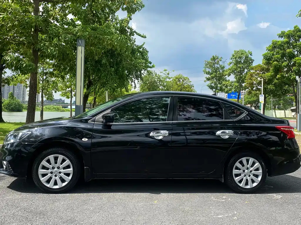 NISSAN SYLPHY 2021