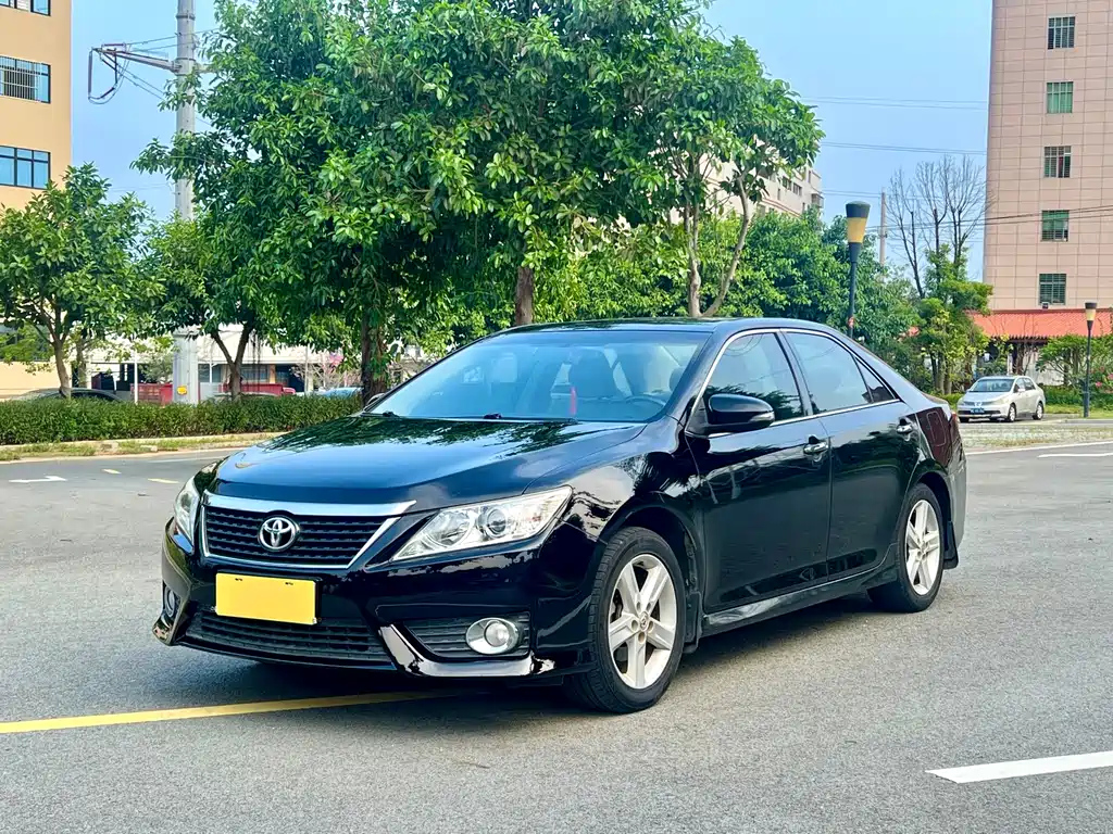 TOYOTA CAMRY 2012