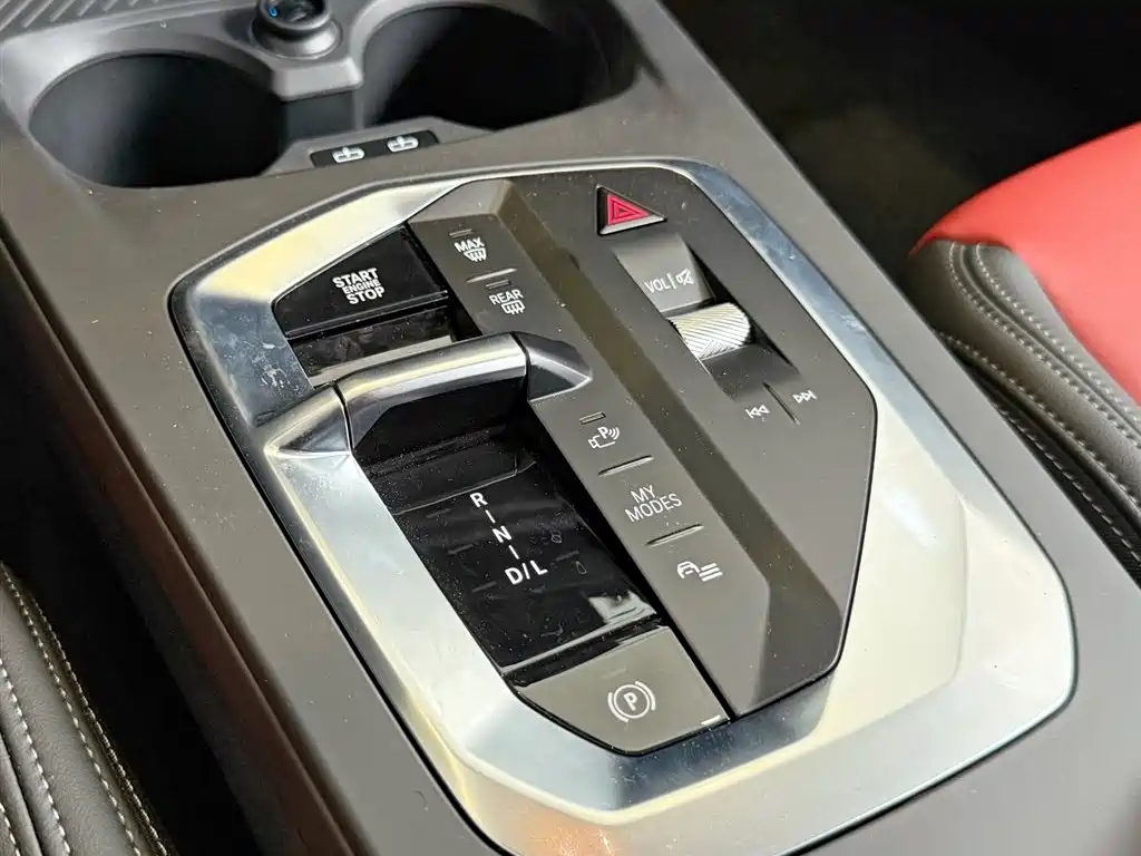 BMW 2-SERIES 2025