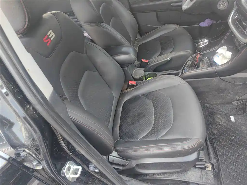 JAC REFINE S3 2017