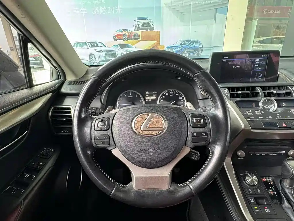 LEXUS NX 2017