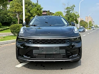 LYNK&CO 01 2020