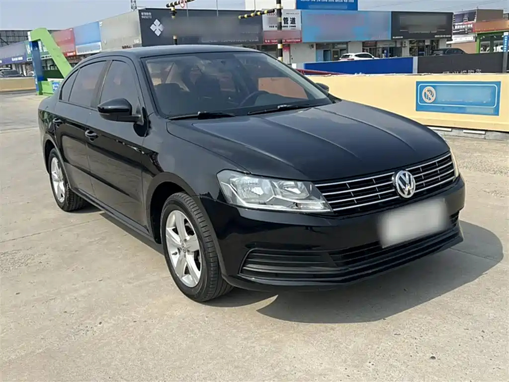 VOLKSWAGEN LAVIDA 2017