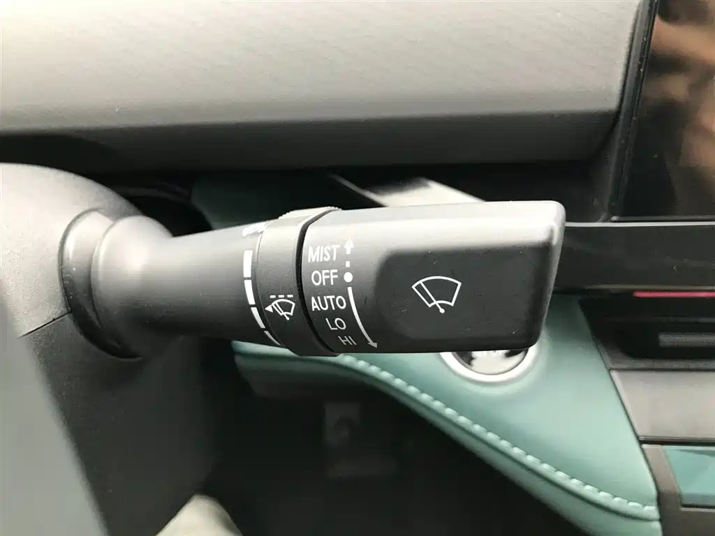 CHANGAN UNI-V SMART IDD 2024