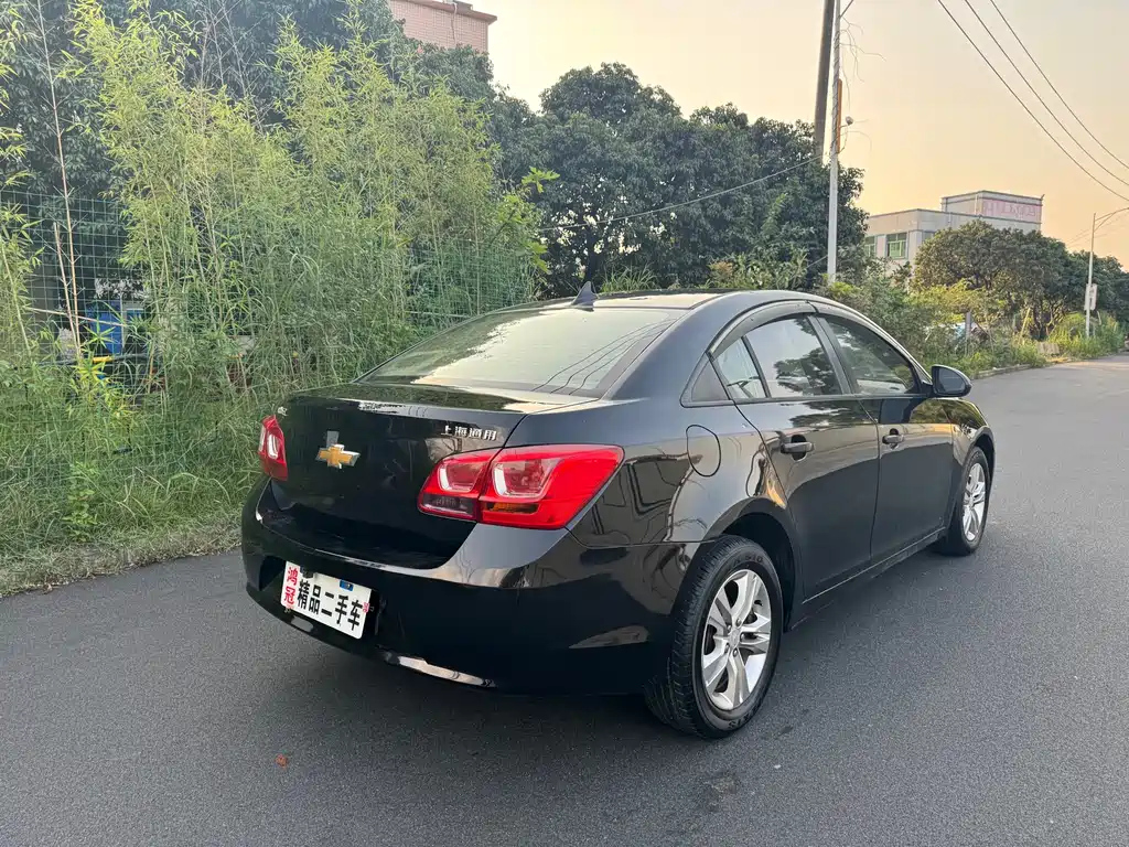 CHEVROLET CRUZE 2015