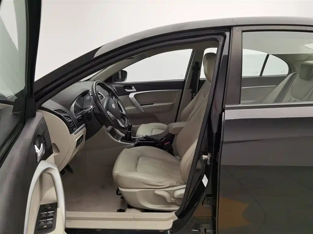GEELY AUTO EMGRAND 2016