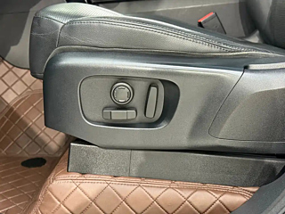 LAND ROVER DISCOVERY  2019 YEAR 2.0T SE 2019