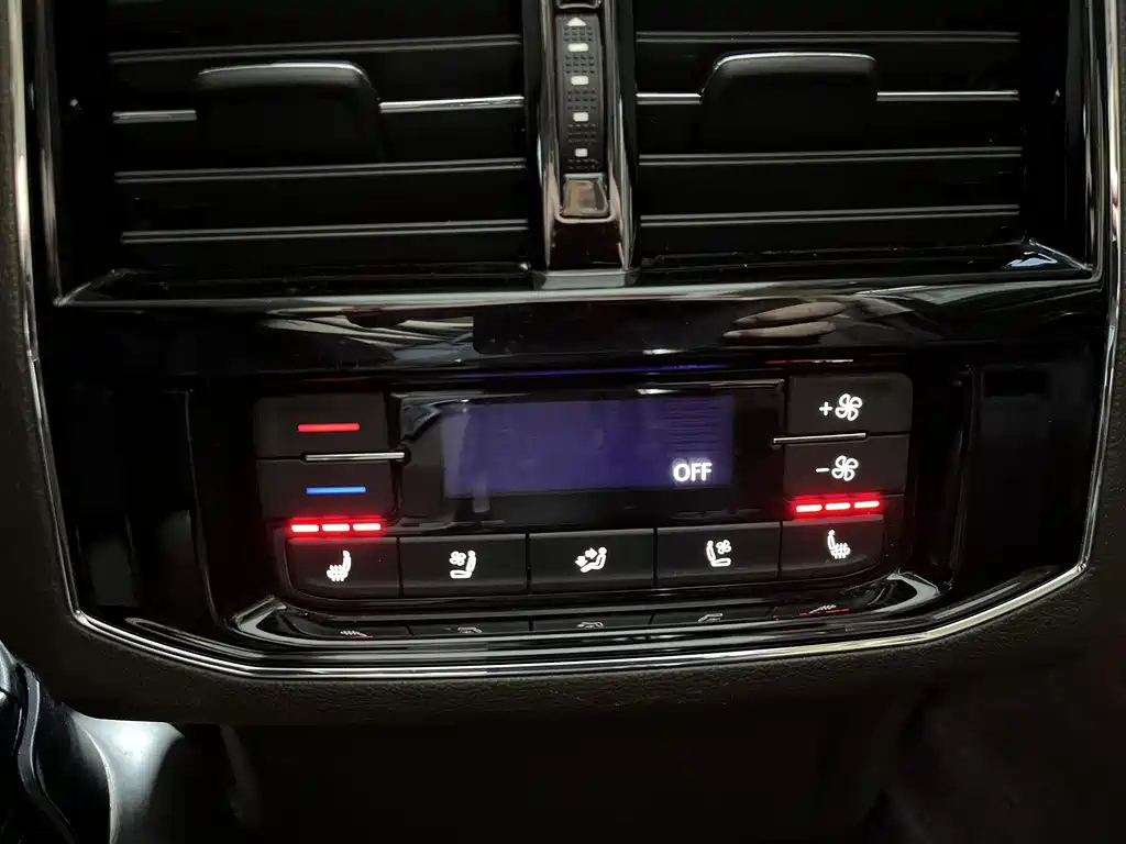 VOLKSWAGEN VILORAN 2021