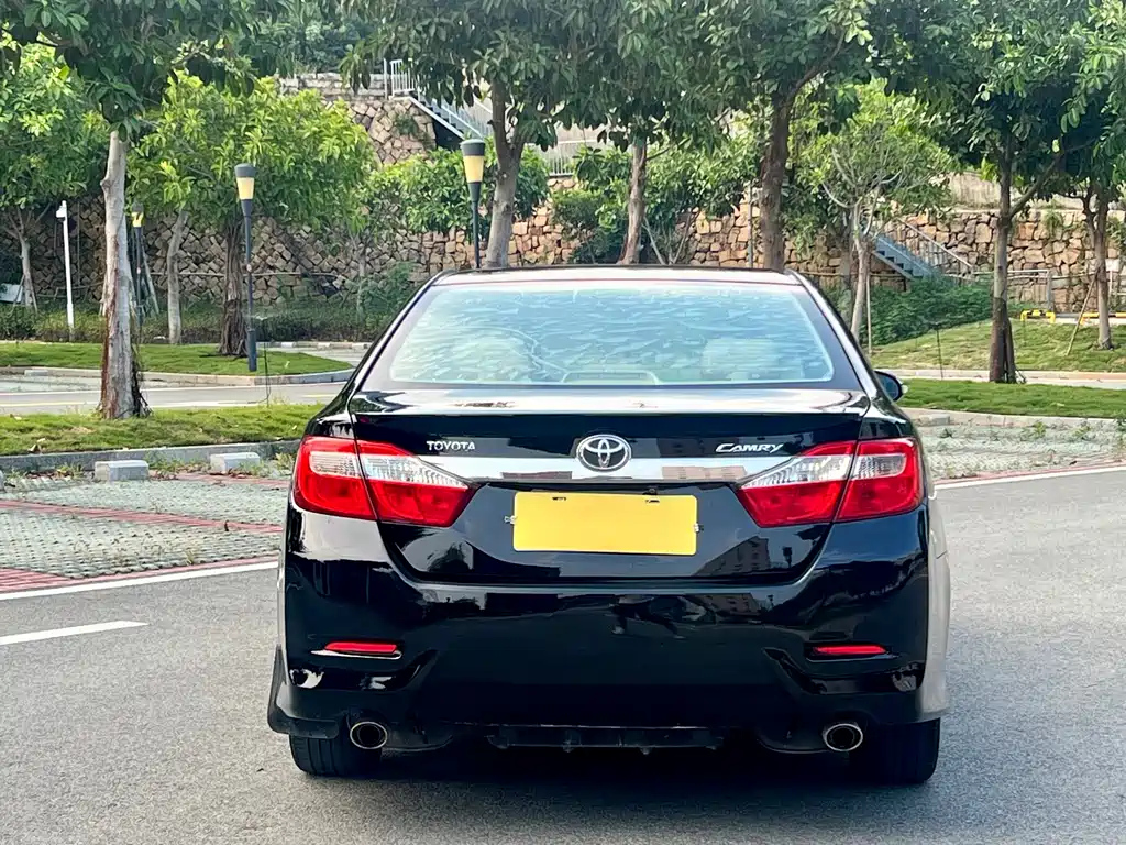 TOYOTA CAMRY 2012